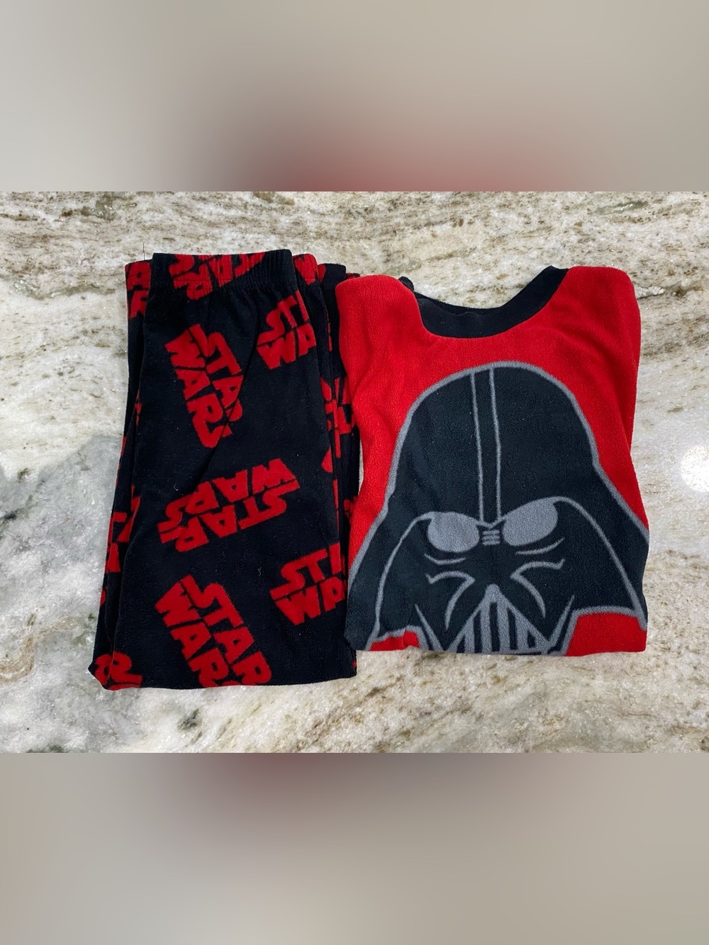 Kids Star Wars Darth Vader pajamas size small 6